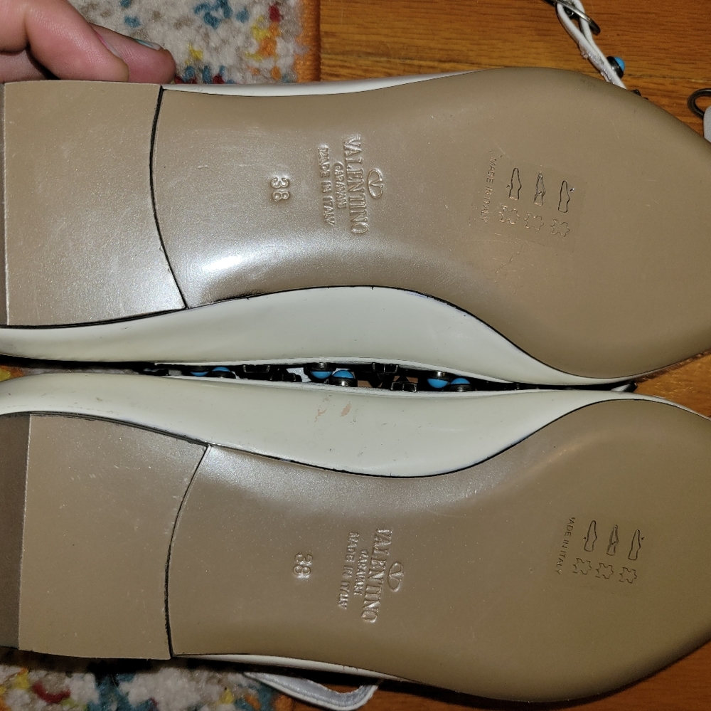 Valentino White Patent Leather Star Rolling Rockstud Cage Flats Size 38 - Picture 7 of 10
